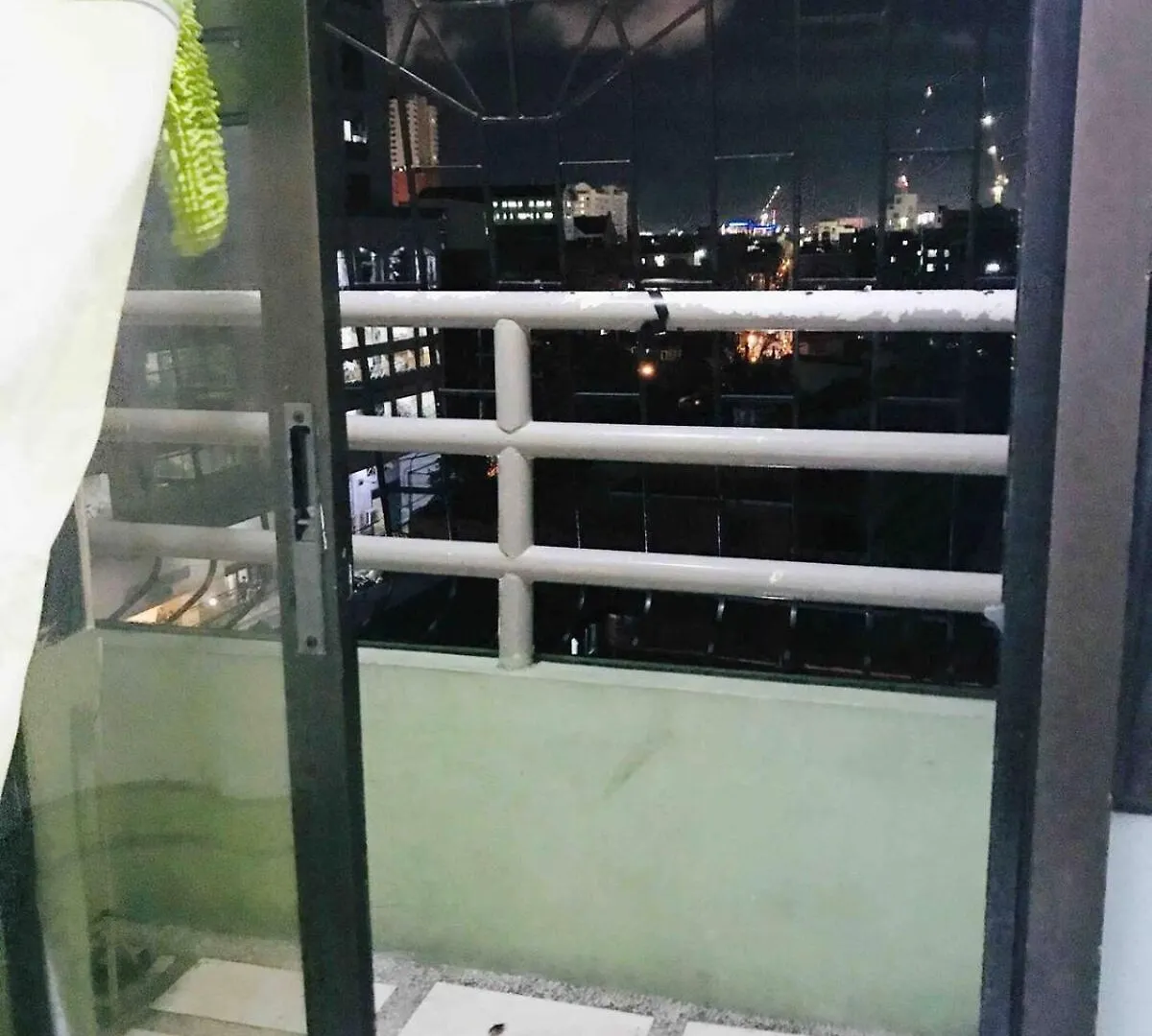 Somerset Condominium Kitchen Pool Naia Moa Lrt Manila Apartment